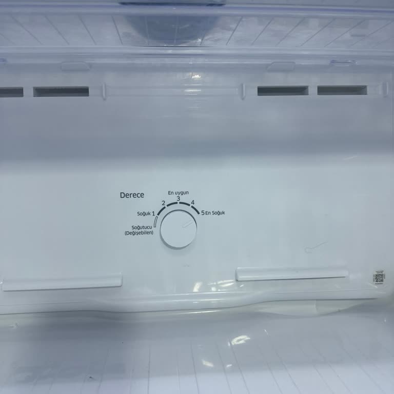 Arızalı Samsung Buzdolabında Deformasyon, Soğutma Sorunu Ve Ücret Talebi