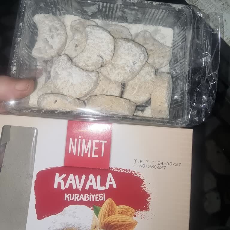 Bademli Kavala Kurabiyesinde Bayat Badem Tadı Ve Güven Kaybı