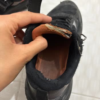 Kumsmall AVM Spor Ayakkabım Kısa Sürede Deforme Oldu, İade Talebim Reddedildi