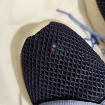 Decathlon Mağazasında 1 Ayda Aşınan Ayakkabı Ve Garanti Reddine Şikayet