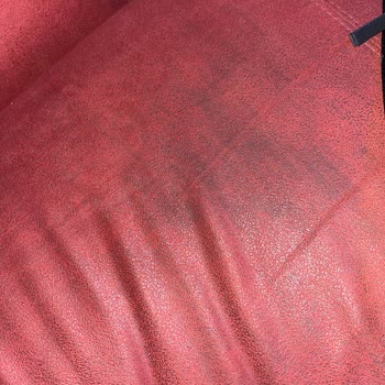 Salon 3’teki Kirli Koltuklar Müşteri Sağlığını Tehlikeye Atıyor