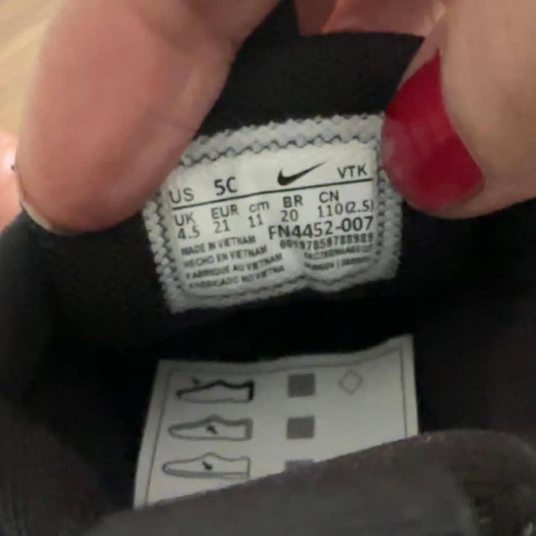 Nike Mağazasında Numara Hatası Ve Kaba Müdür Davranışı