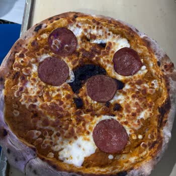 Superfresh Pizza Artizan Dana Pepperoni Yanık Ve Pesto Sosu Eksik