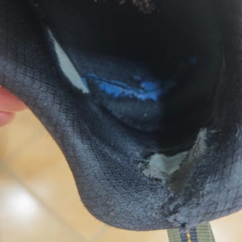 Skechers Ayakkabısında Kısa Sürede İç Topuk Yırtılması Ve Kalite Çöküşü