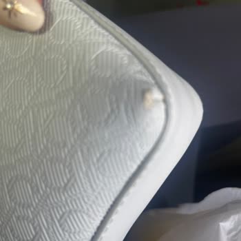 Calvin Klein Çantada Hızlı Deri Çatlaması Ve Sarılaşma Şikayeti