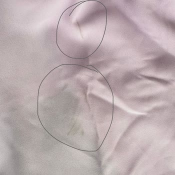 Kirli Gelen Eşofman Takımında Lekeler Ve Firma Çözüm Sunmuyor