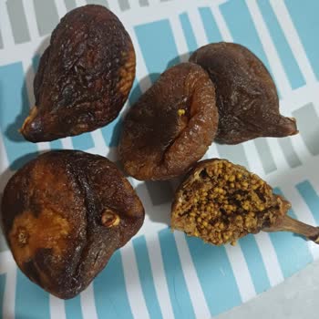 Ambalajdaki Taze Görsel Gerçek Bozulmuş İncirlerle Çelişiyor