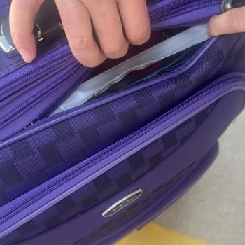 Bodrum Uçuşunda Valiz Fermuarı Yırtıldı Ve Tazminat Talebi