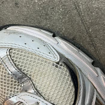 New Balance 530 Yan File Yırtılması Hakkında Haksız İnceleme Şikayeti