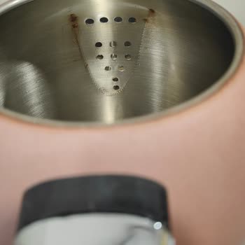 Korkmaz Çay Makinesinde Boya Atması Ve Şiddetli Paslanma, Sağlık Riski Ve Ürün Değişimi Talebi