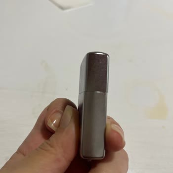 Orijinal Olmayan Zippo Çakmak Ve Fatura Eksikliği