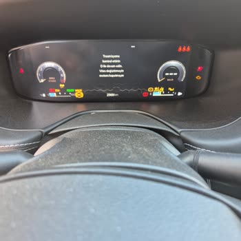 Jeep Compass E-Hybrid Araçta Sürekli Kilitlenme Ve Çözüm Yok