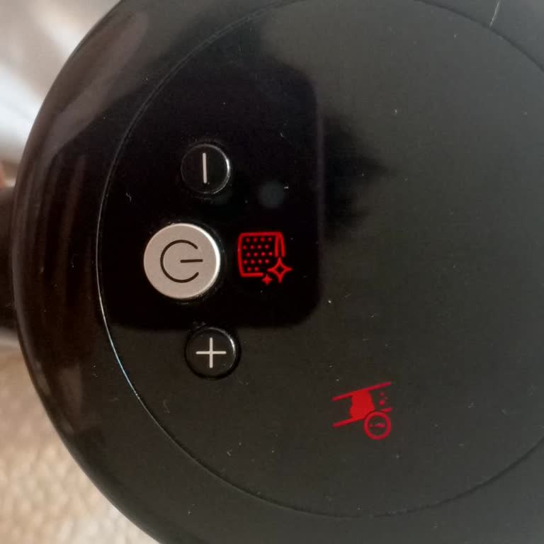 Grundig Dikey Şarjlı Süpürge Temassızlık Uyarısıyla Aniden Kapanıyor