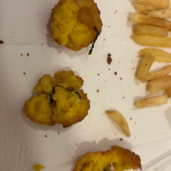 Burger King Ürününün İçinde Siyah Yabancı Maddeler