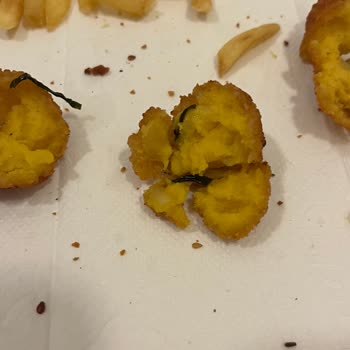Burger King Ürününün İçinde Siyah Yabancı Maddeler