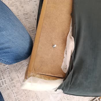 Koltuk Takımının Üretim Hataları Ve Yetersiz Onarım Sonucu Değişim Talebi