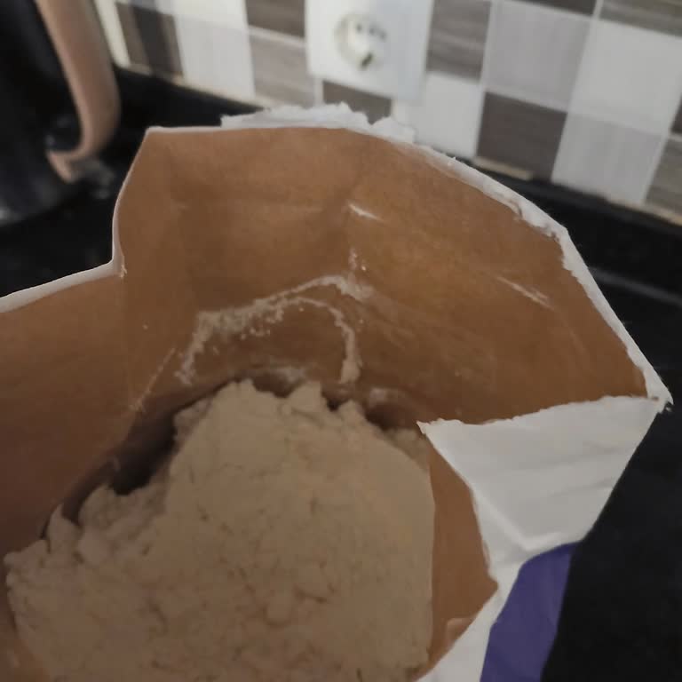 Küflü Un Ürünü Sağlık Riski Ve İade Talebi