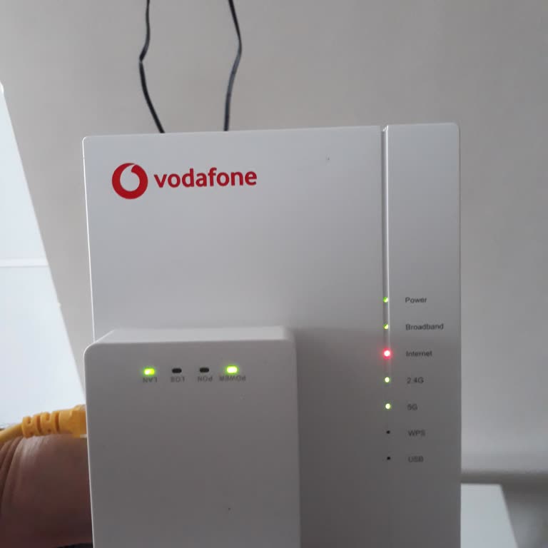 Kırmızı Modem Işığıyla Günlerce İnternetsiz Kalan Müşteri