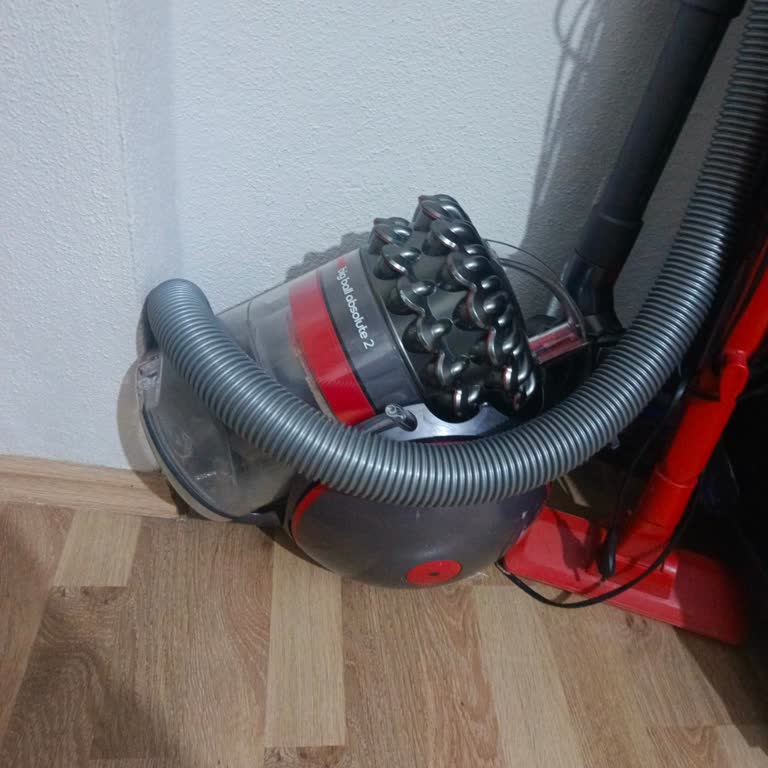 Dyson Servisindeki 10.000 TL Filtre Değişim Ücreti Mağdur Ediyor