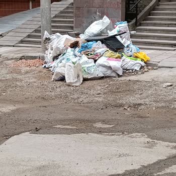 Saruhan Mahallesi'ndeki Bozuk Engelli Rampası Ve Patlayan Gider Borusu Mağduriyet Yaratıyor