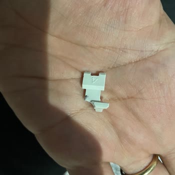 Samet Markalı Mutfak Çekmece Rayı Sürekli Kırılıyor Ve Ücretsiz Yedek Parça Talebi