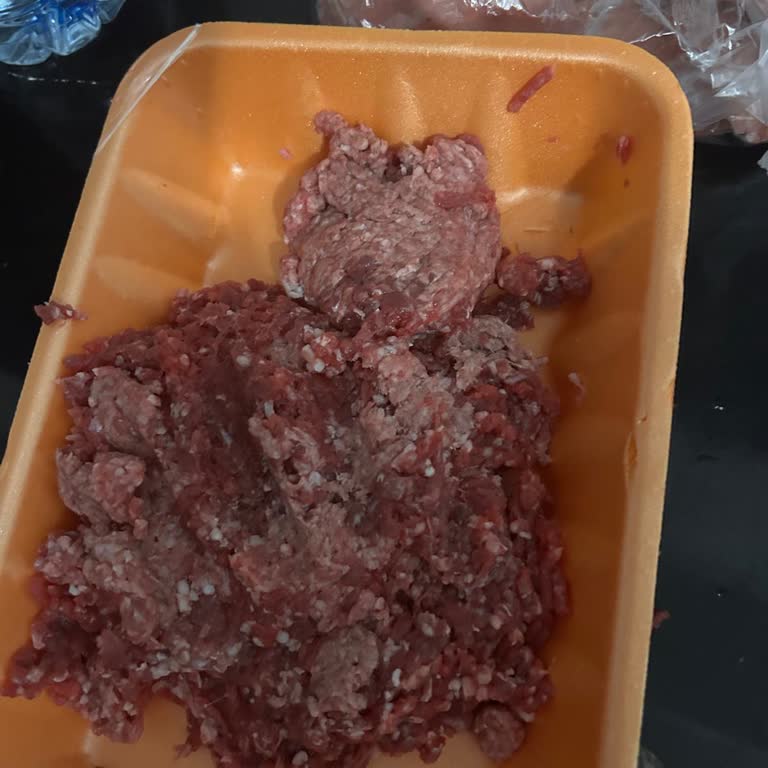 İstanbul Avcılar Türksan Şubesinde Kıymanın Görünüşüyle Uyuşmayan Kalitesi Ve Yanıltıcı Paketleme
