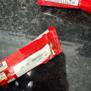 Açılmış İç Ambalajlı Kitkat Çikolatası Hijyen Ve Güven Sorunu