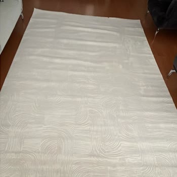 Halı Ölçüsü Yanlış Ve Eksik, Mağazadan Yanıt Gelmiyor