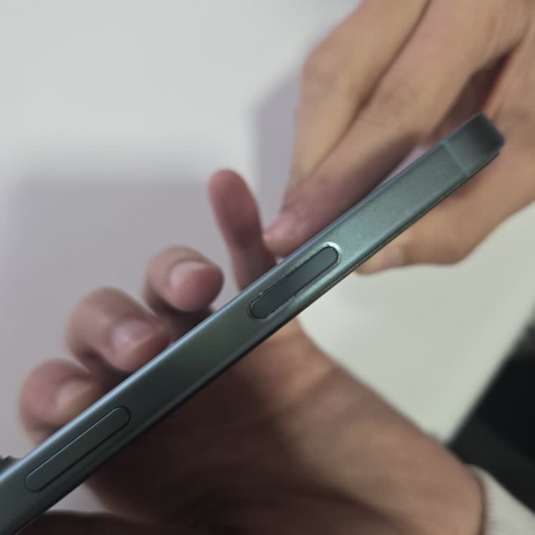 Kamera Tuşu Arızalı İphone Ve Fatura Belgesi Yok