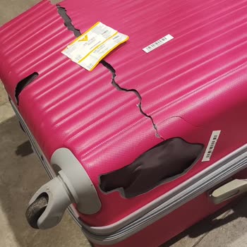 Southwind Airlines Сломан Чемодан, Не Пригодный Для Использования