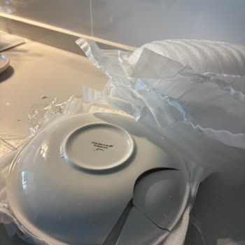 Gallery Crystal’da Eksik Ve Kırık Gelen Yemek Takımı İçin Çözüm Talebi