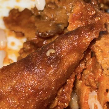 Lezita Döner Piliçte Larva Benzeri Oluşumlar Görüldü, Ciddi Gıda Güvenliği Sorunu