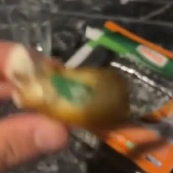 Banvit Kusurlu Ürün İçi De Plastik Parça Çıktı