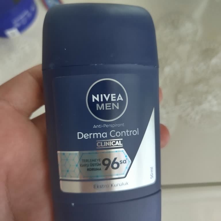 Nivea Men Derma Control Roll-On Causes Excessive Clumping