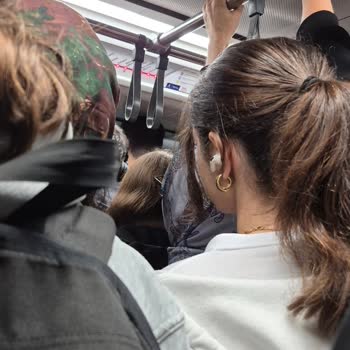 18 Hatlarının Kaldırılmasıyla Gelen Metro Sıkışıklığı Ve İşe Gelişi Zorluğu