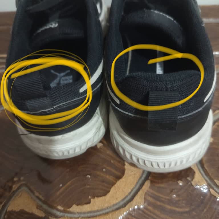 Reebok Çocuk Ayakkabısının Topuk Destek Malzemesi Çöktü, Mağaza Çözüm Sunmadı