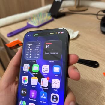 IPhone 16 Pro Max İçin Spigen Ekran Koruyucusunda Eşit Boşluk Sorunu