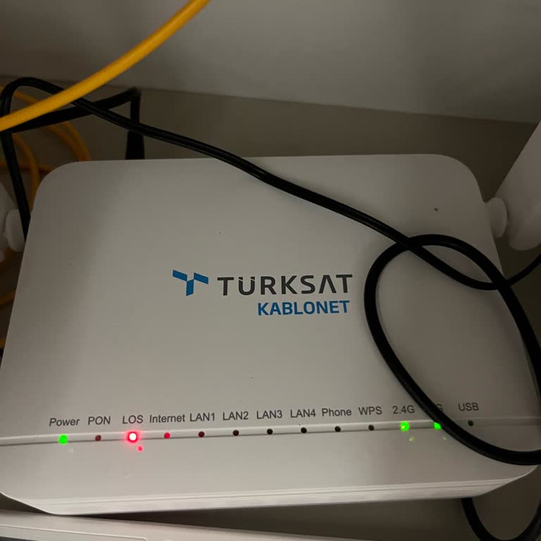 Manisa Yunusemre'de Sürekli İnternet Kesintileri Ve Çözüm Talebi