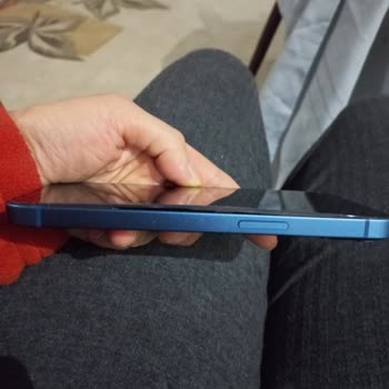 İPhone 13 Batarya Şişmesi Ve Kasa Açılması Nedeniyle Ücretsiz Değişim Talebi