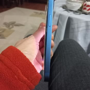 İPhone 13 Batarya Şişmesi Ve Kasa Açılması Nedeniyle Ücretsiz Değişim Talebi