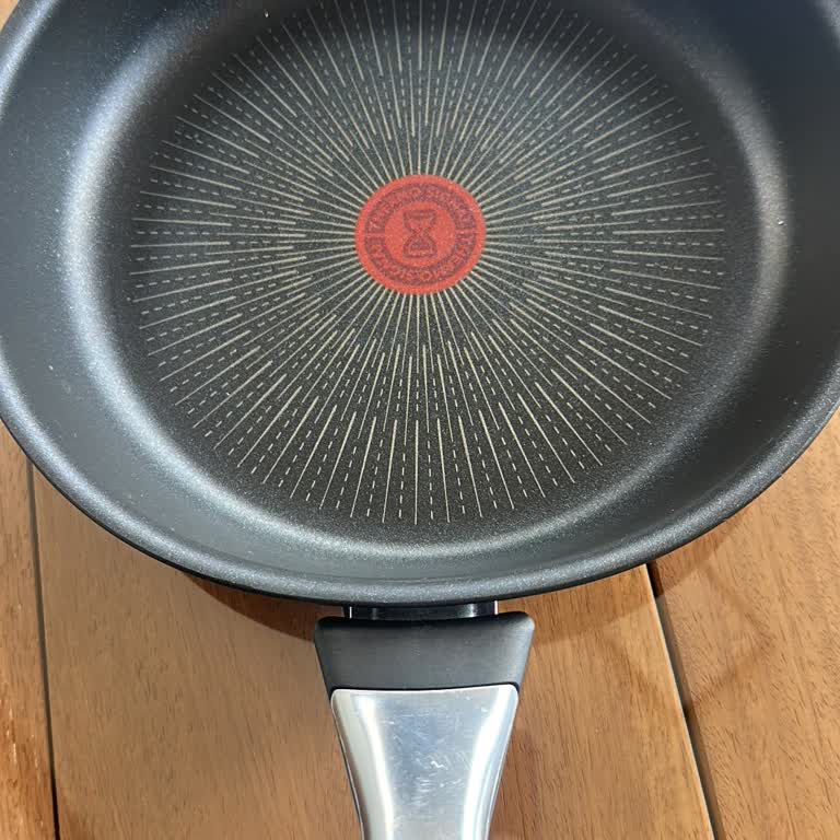 Tefal Tava İlk Kullanımda Deforme, Mağaza İlgilenmedi
