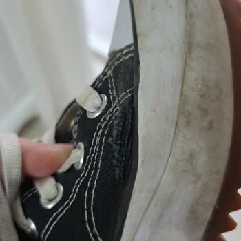 Converse Ayakkabım Kısa Sürede Kullanılamaz Hale Geldi Ve İade Talebim Reddedildi