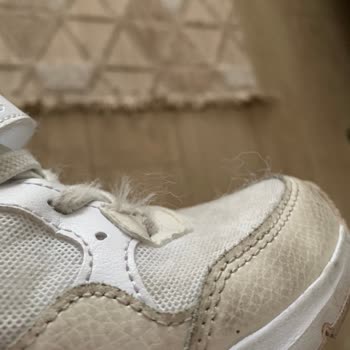 Kısa Sürede Deforme Olan Nike Air Max SC Ayakkabısı İçin Değişim Talebi