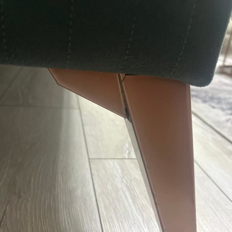 Kırılan Koltuk Ayakları İçin Acil Yedek Parça Ve Montaj Talebi