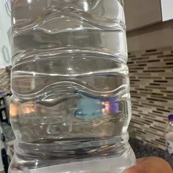 Ceysu Su Şişelerinde Plastik Parçacıkları Ve Küf Bulunması