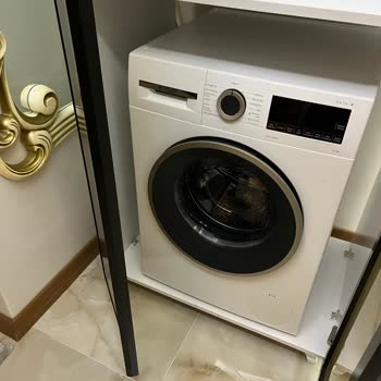 Bosch Çamaşır Makinesi Ayıplı, Su Kaçırması Nedeniyle Değişim Talebi