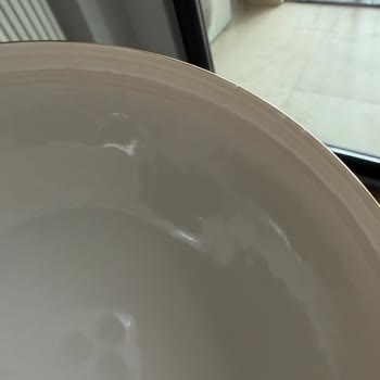 Marmara Park AVM English Home’dan Çeyiz Porselen Yemek Takımında Kırık Ve Lekeler