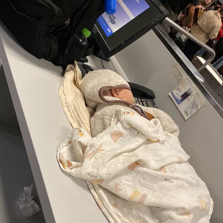 Pegasus'ta Teknik Arıza Ve Bebek Arabası Teslim Edilmemesi