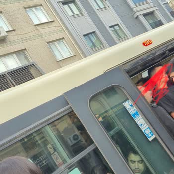 Çukurçeşme Durağında Sabah Yoğunluğunda Tramvay Kapasitesi Yetersiz