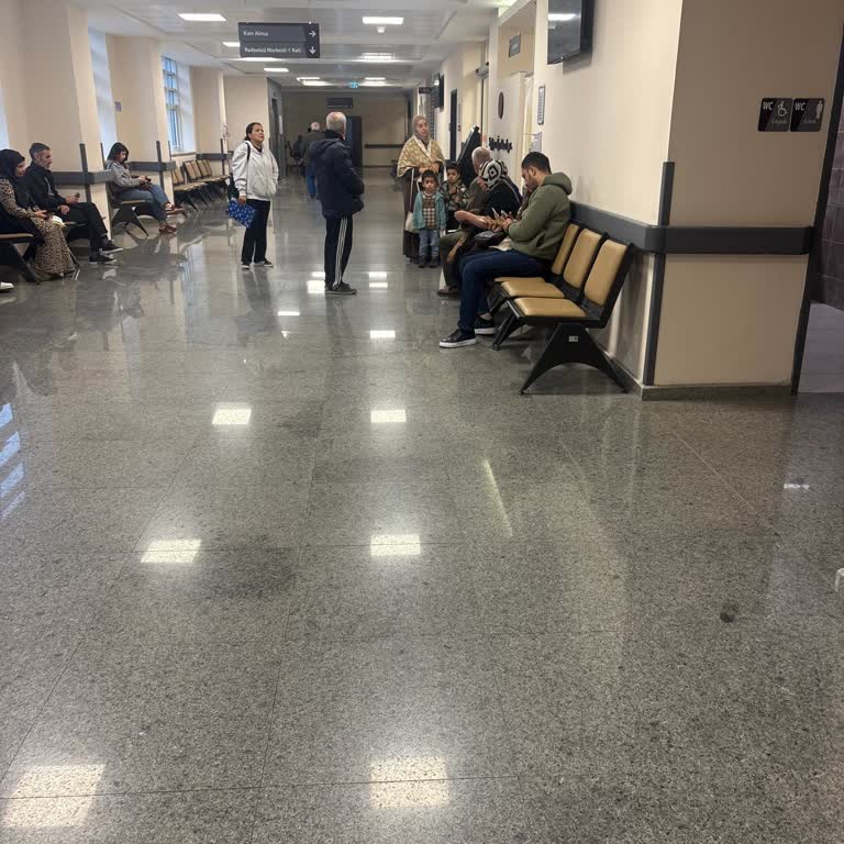 Randevu Saatinde Doktorun Gecikmesi Ve Hemşire Eksikliği Hastanede Mağduriyet Yarattı